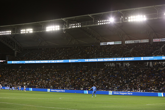 0404026_LAGalaxyvsMinnesota_GA_06491