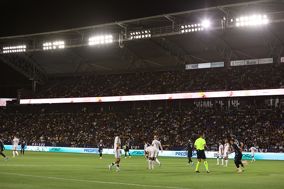 0404026_LAGalaxyvsMinnesota_GA_06452