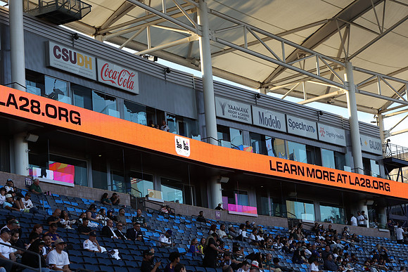 0404026_LAGalaxyvsMinnesota_GA_06318
