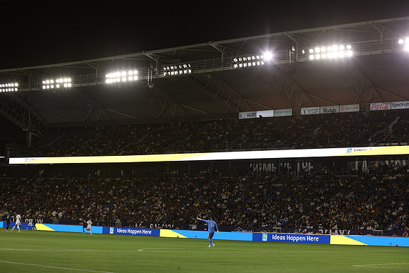 0404026_LAGalaxyvsMinnesota_GA_06481