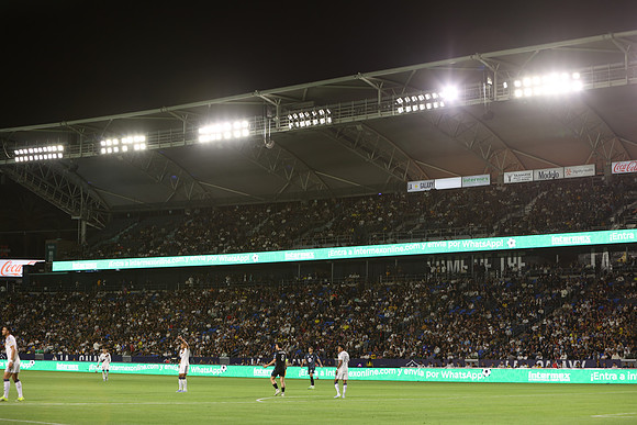 0404026_LAGalaxyvsMinnesota_GA_06494