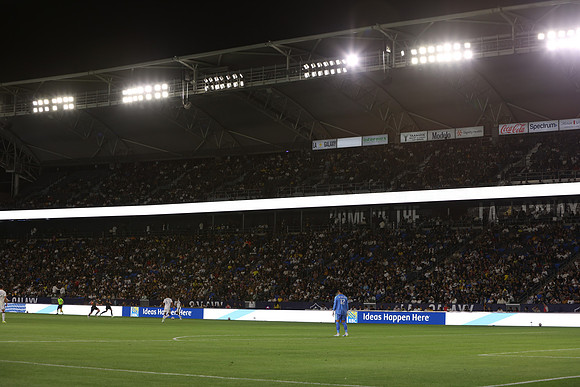 0404026_LAGalaxyvsMinnesota_GA_06469
