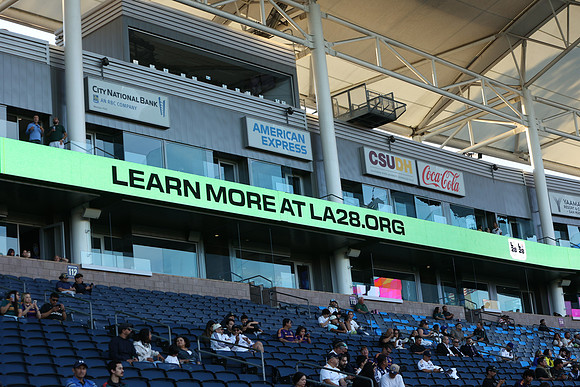 0404026_LAGalaxyvsMinnesota_GA_06340