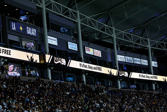 0404026_LAGalaxyvsMinnesota_GA_06195