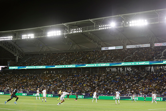 0404026_LAGalaxyvsMinnesota_GA_06223