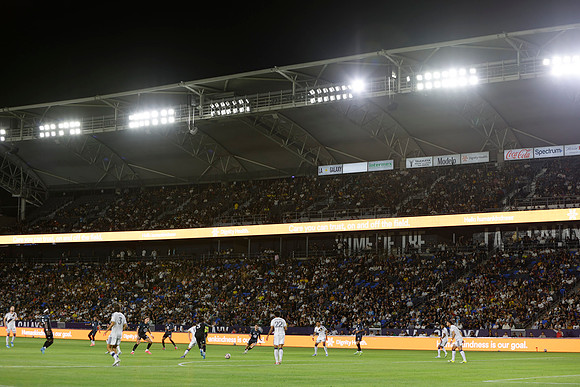 0404026_LAGalaxyvsMinnesota_GA_06237