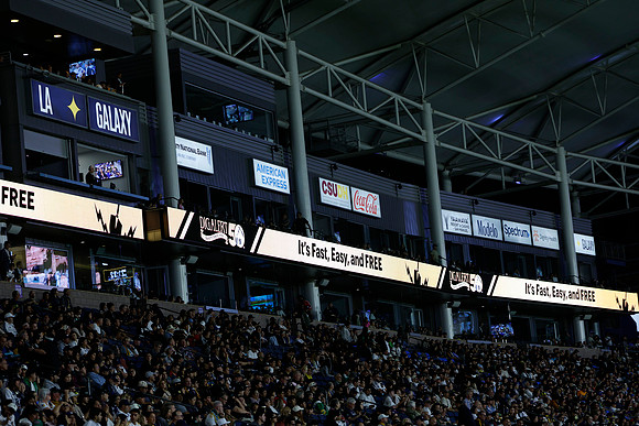 0404026_LAGalaxyvsMinnesota_GA_06192