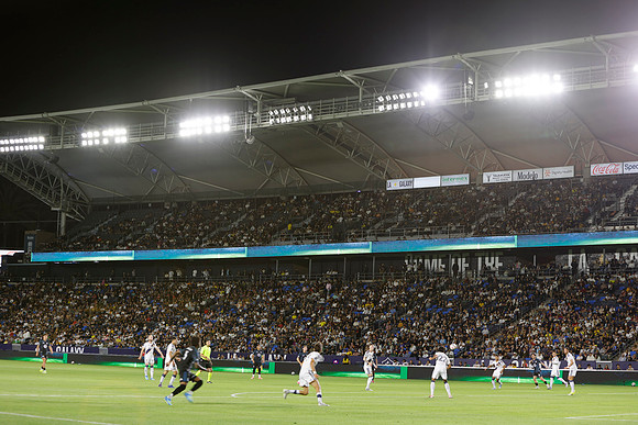 0404026_LAGalaxyvsMinnesota_GA_06227