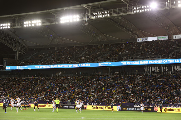 0404026_LAGalaxyvsMinnesota_GA_06385