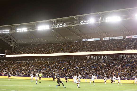 0404026_LAGalaxyvsMinnesota_GA_06230