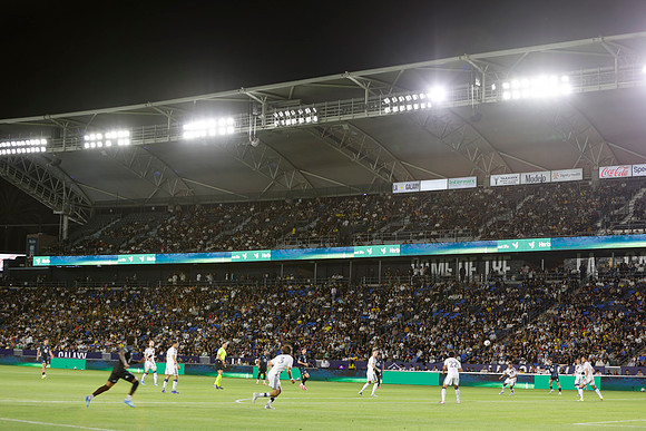 0404026_LAGalaxyvsMinnesota_GA_06225