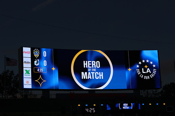0404026_LAGalaxyvsMinnesota_GA_06054