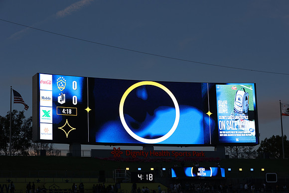 0404026_LAGalaxyvsMinnesota_GA_06076