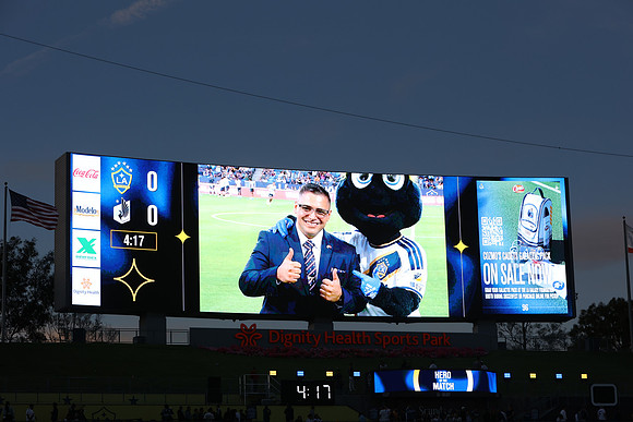 0404026_LAGalaxyvsMinnesota_GA_06084