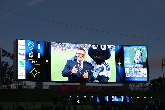 0404026_LAGalaxyvsMinnesota_GA_06085