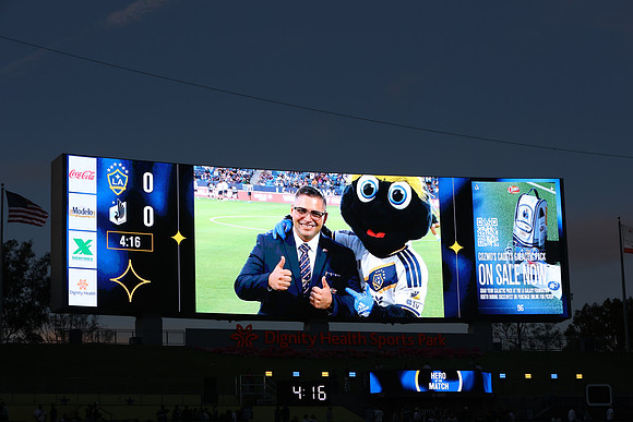 0404026_LAGalaxyvsMinnesota_GA_06088