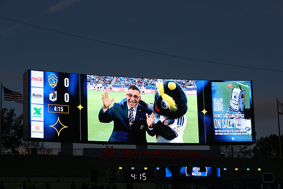 0404026_LAGalaxyvsMinnesota_GA_06094