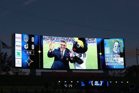 0404026_LAGalaxyvsMinnesota_GA_06097