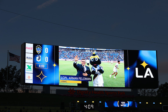 0404026_LAGalaxyvsMinnesota_GA_06109