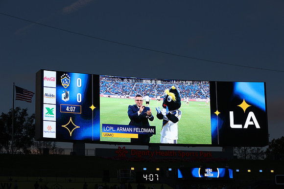 0404026_LAGalaxyvsMinnesota_GA_06123