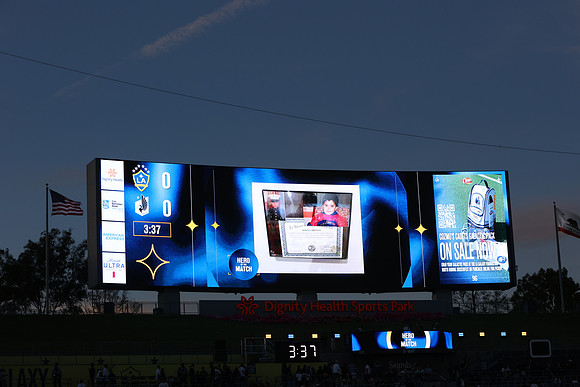 0404026_LAGalaxyvsMinnesota_GA_06137