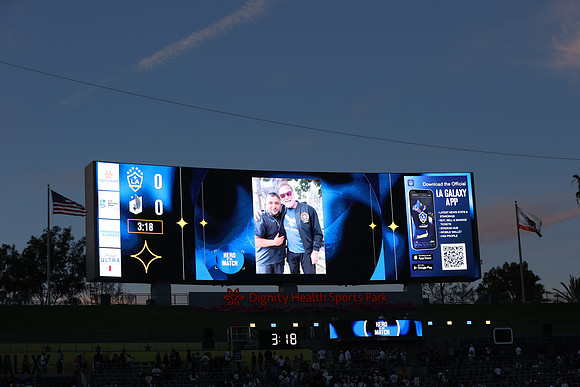 0404026_LAGalaxyvsMinnesota_GA_06139