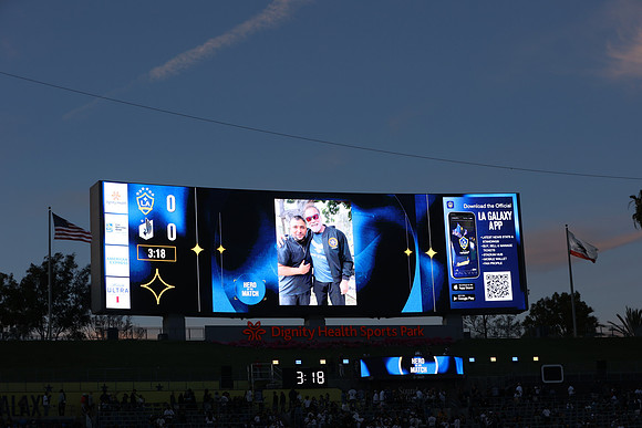 0404026_LAGalaxyvsMinnesota_GA_06140