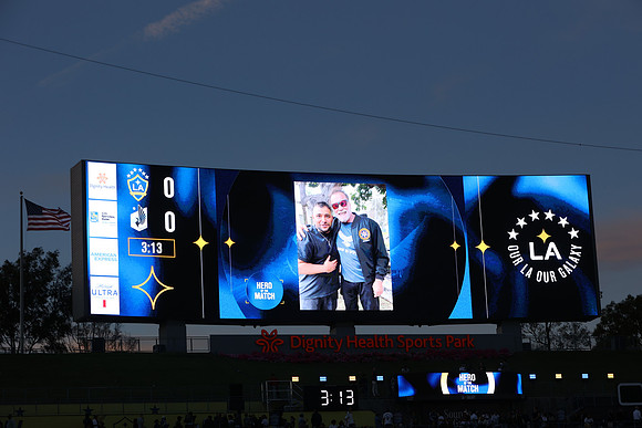 0404026_LAGalaxyvsMinnesota_GA_06145