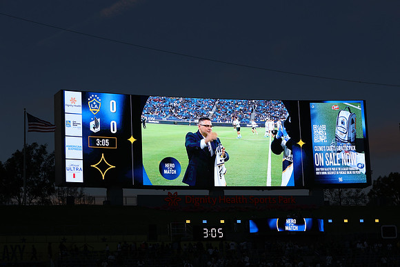 0404026_LAGalaxyvsMinnesota_GA_06169
