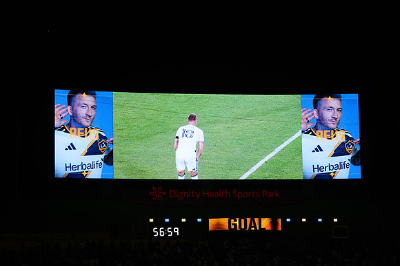 0404026_LAGalaxyvsMinnesota_GA_06038