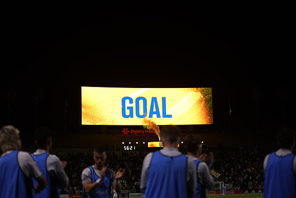 0404026_LAGalaxyvsMinnesota_GA_06012