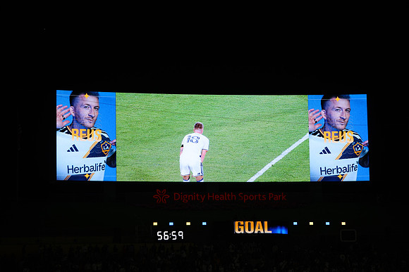0404026_LAGalaxyvsMinnesota_GA_06037