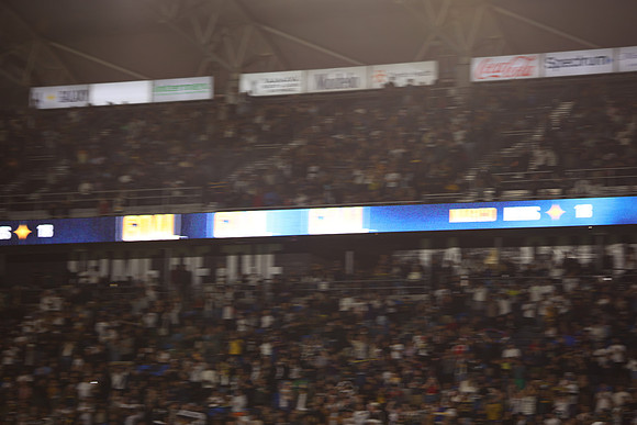 0404026_LAGalaxyvsMinnesota_GA_06034