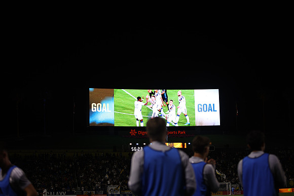 0404026_LAGalaxyvsMinnesota_GA_06025