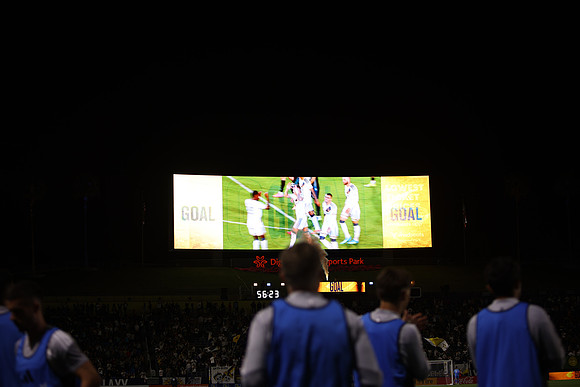 0404026_LAGalaxyvsMinnesota_GA_06024