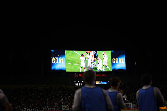 0404026_LAGalaxyvsMinnesota_GA_06026