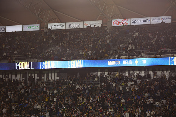 0404026_LAGalaxyvsMinnesota_GA_06032
