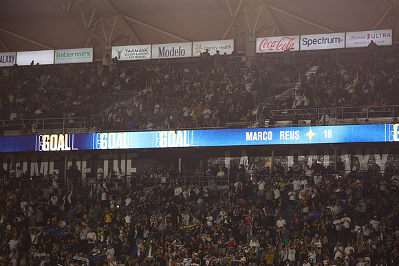 0404026_LAGalaxyvsMinnesota_GA_06033