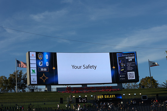 0404026_LAGalaxyvsMinnesota_GA_01631