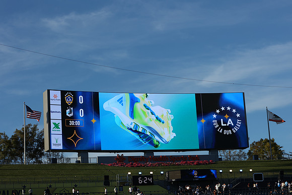 0404026_LAGalaxyvsMinnesota_GA_01590