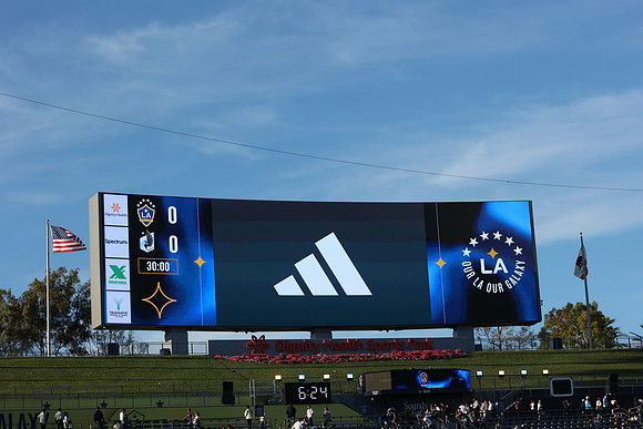 0404026_LAGalaxyvsMinnesota_GA_01584