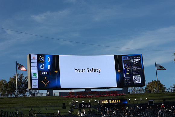 0404026_LAGalaxyvsMinnesota_GA_01630