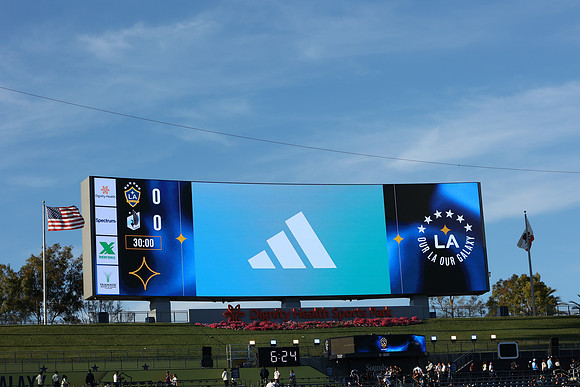 0404026_LAGalaxyvsMinnesota_GA_01586