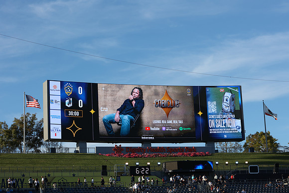 0404026_LAGalaxyvsMinnesota_GA_01541