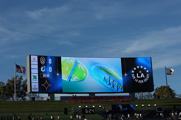 0404026_LAGalaxyvsMinnesota_GA_01596