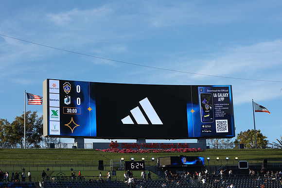 0404026_LAGalaxyvsMinnesota_GA_01620