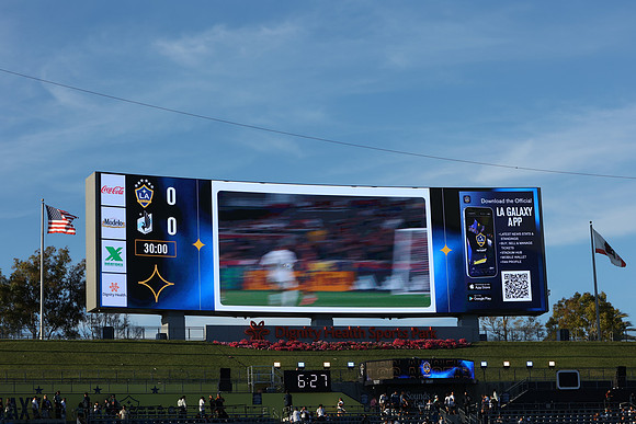 0404026_LAGalaxyvsMinnesota_GA_01655