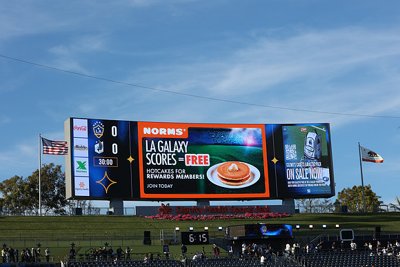 0404026_LAGalaxyvsMinnesota_GA_01448