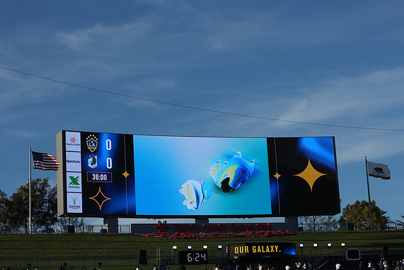 0404026_LAGalaxyvsMinnesota_GA_01605