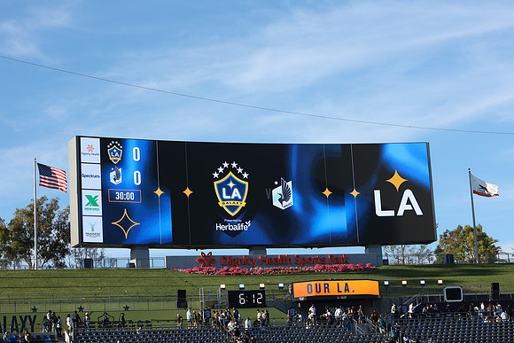 0404026_LAGalaxyvsMinnesota_GA_01365